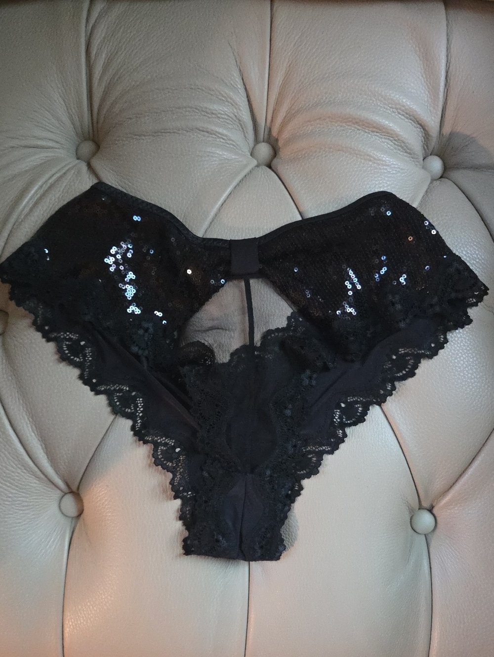Victoria’s Secret Black Lace Sequin Cheeky Panties NWT Medium